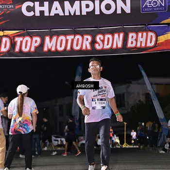 Runner Photo 7655425