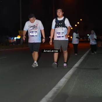 Runner Photo 7655429