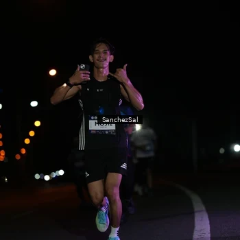 Runner Photo 7655469