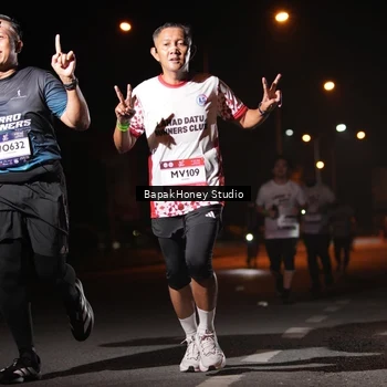 Runner Photo 7655470