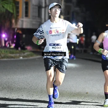 Runner Photo 7655496