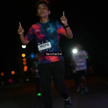Runner Photo 7655517