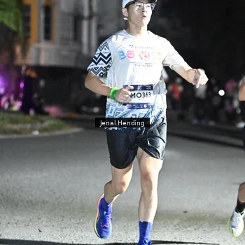 Runner Photo 7655520