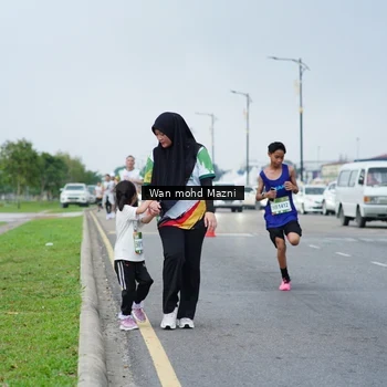 Runner Photo 7655523
