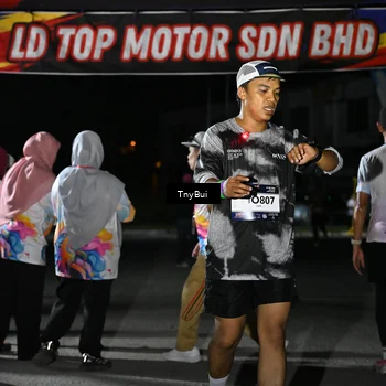 Runner Photo 7655539