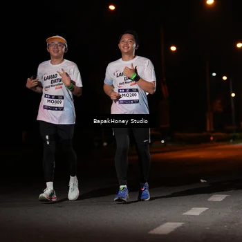 Runner Photo 7655565