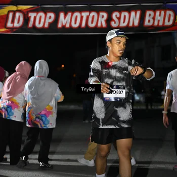 Runner Photo 7655575