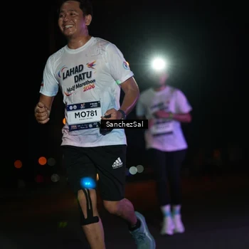 Runner Photo 7655593