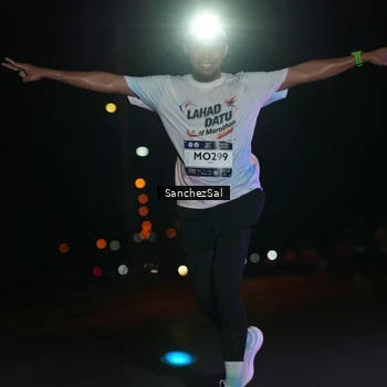 Runner Photo 7655608