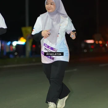 Runner Photo 7655617