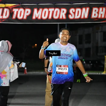 Runner Photo 7655632