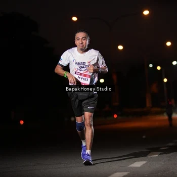 Runner Photo 7655641