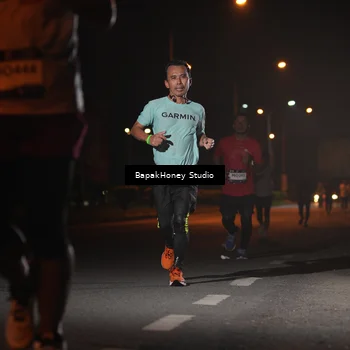 Runner Photo 7655671