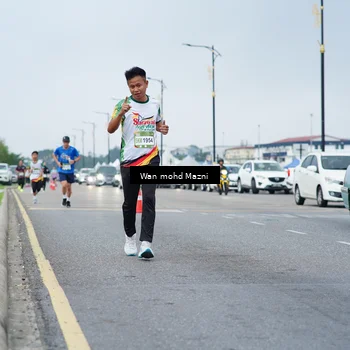 Runner Photo 7655677