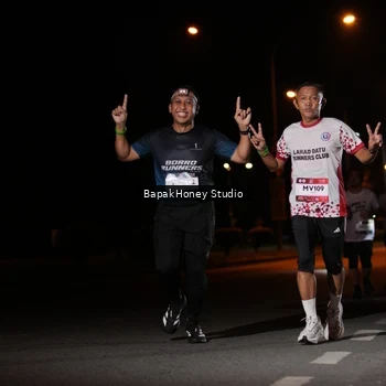 Runner Photo 7655678
