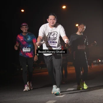 Runner Photo 7655708