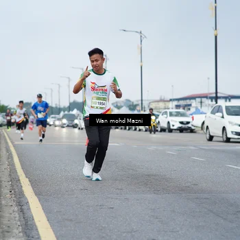 Runner Photo 7655718