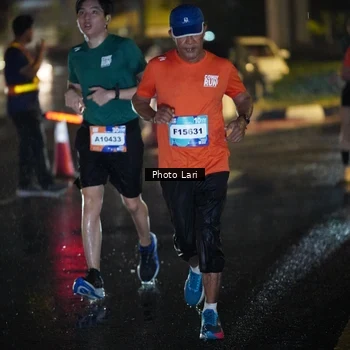 Runner Photo 7655720