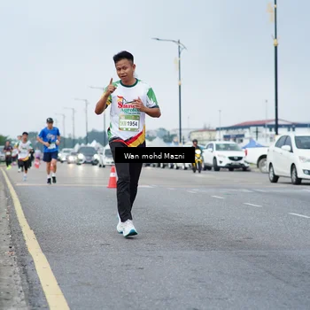 Runner Photo 7655721