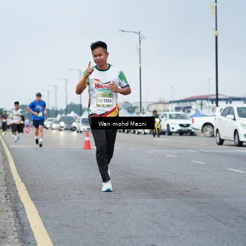 Runner Photo 7655726