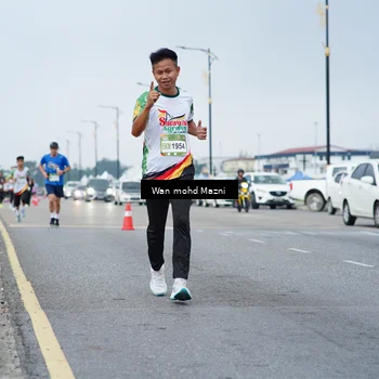 Runner Photo 7655736