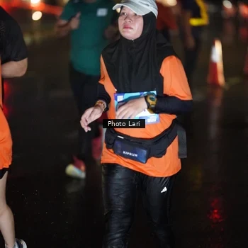 Runner Photo 7655738