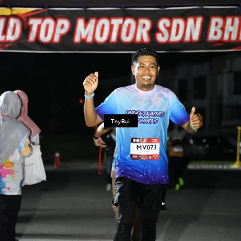 Runner Photo 7655740