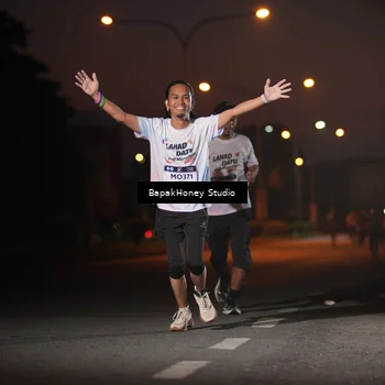 Runner Photo 7655741