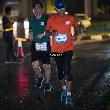 Runner Photo 7655751