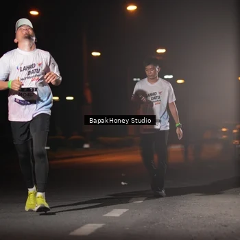 Runner Photo 7655760