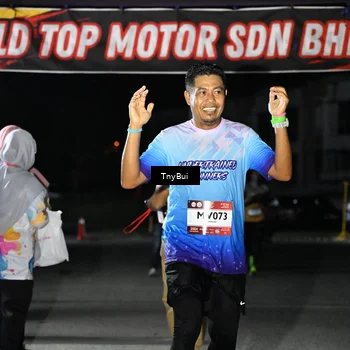 Runner Photo 7655767