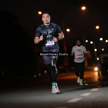 Runner Photo 7655768
