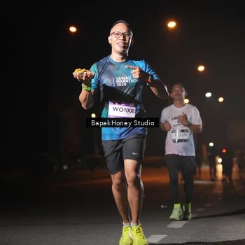 Runner Photo 7655785