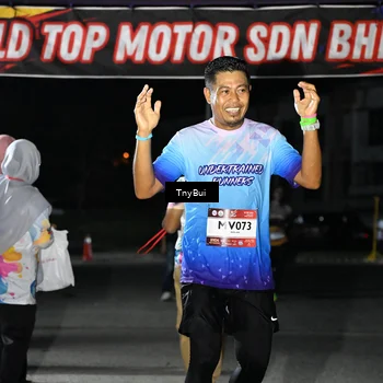 Runner Photo 7655788