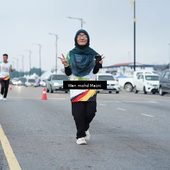 Runner Photo 7655801