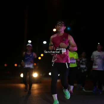 Runner Photo 7655811