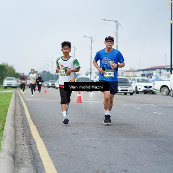 Runner Photo 7655823