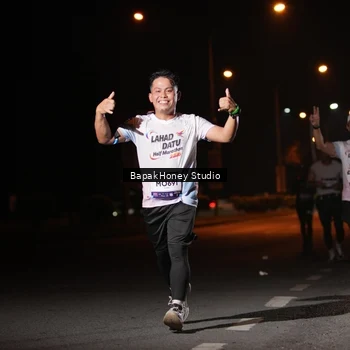 Runner Photo 7655838