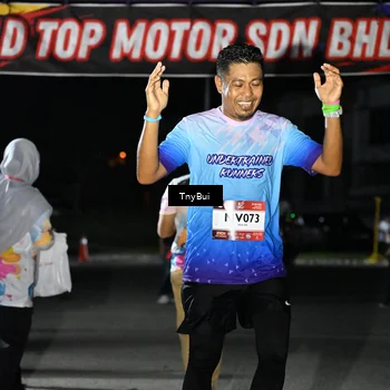 Runner Photo 7655843