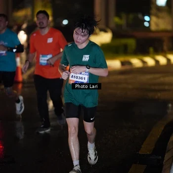 Runner Photo 7655848
