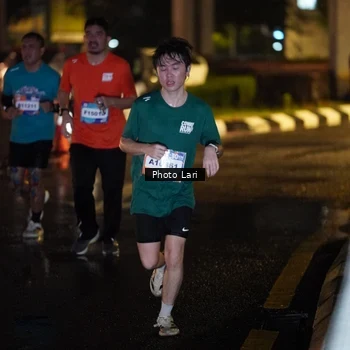 Runner Photo 7655853