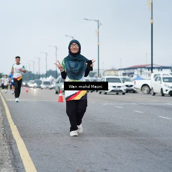 Runner Photo 7655858