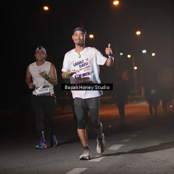 Runner Photo 7655863