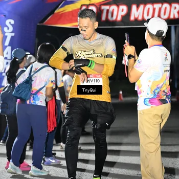 Runner Photo 7655870