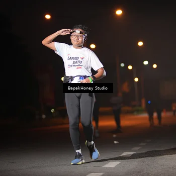 Runner Photo 7655873