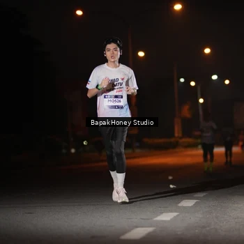 Runner Photo 7655874
