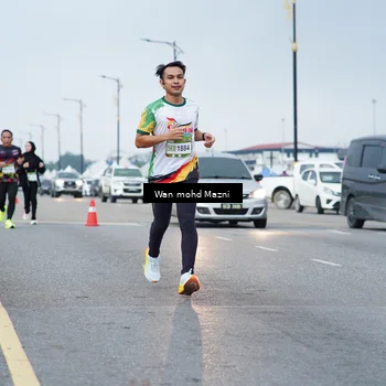 Runner Photo 7655880