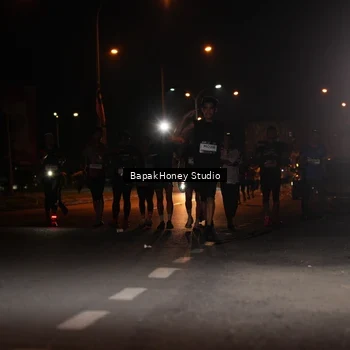 Runner Photo 7655892