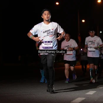 Runner Photo 7655905