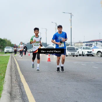 Runner Photo 7655921